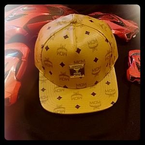 Crazy PB Brown MCM Leather Snapback🌋